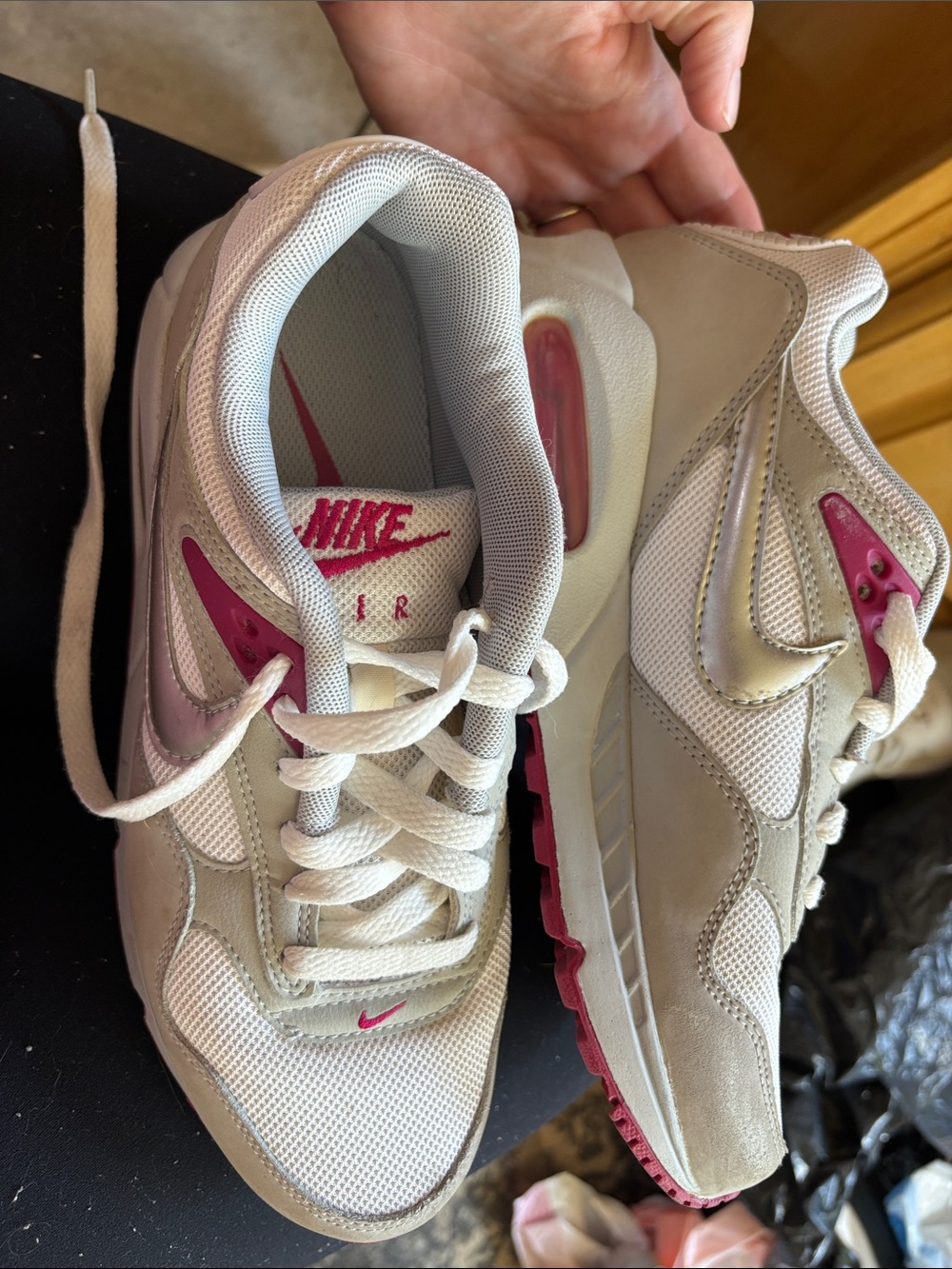 Nike Women’s White and Pink Athletic Sneakers